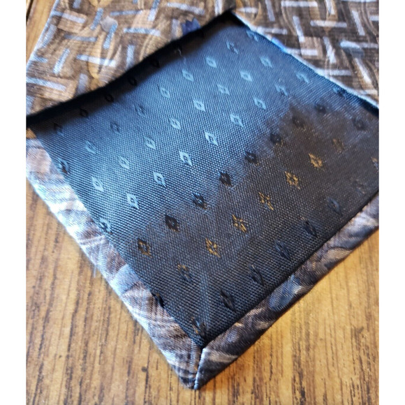 Croft and Barrow Floral Geometric Pattern Bronze Silk Necktie - Picture 4 of 6